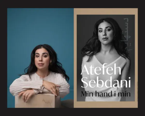Atefeh Sebdani, författare till "Min hand i min", poserar med en blick som speglar djup.