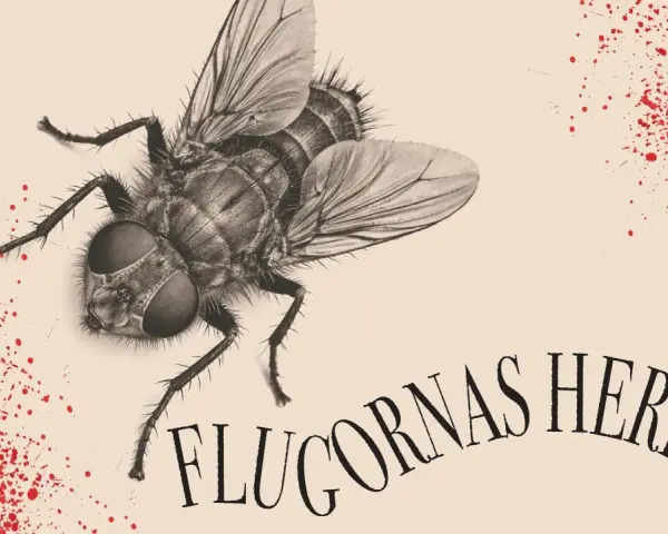 En närbild av en stor fluga med blodstänk och texten "Flugornas herre budskap".