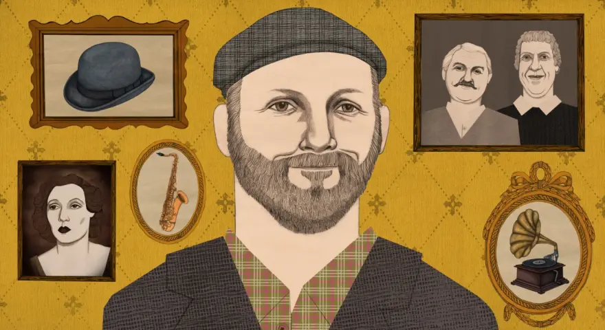 En man med skägg och keps, omgiven av porträtt och föremål som en saxofon och grammofon. Kanske en hyllning till Lars Wivallius liv och minnen.